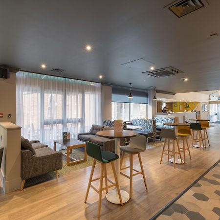 Holiday Inn Swindon By Ihg Екстер'єр фото