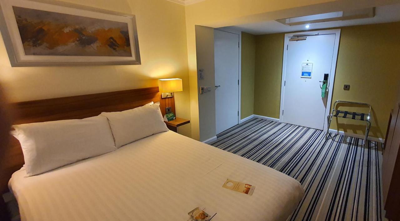 Holiday Inn Swindon By Ihg Екстер'єр фото