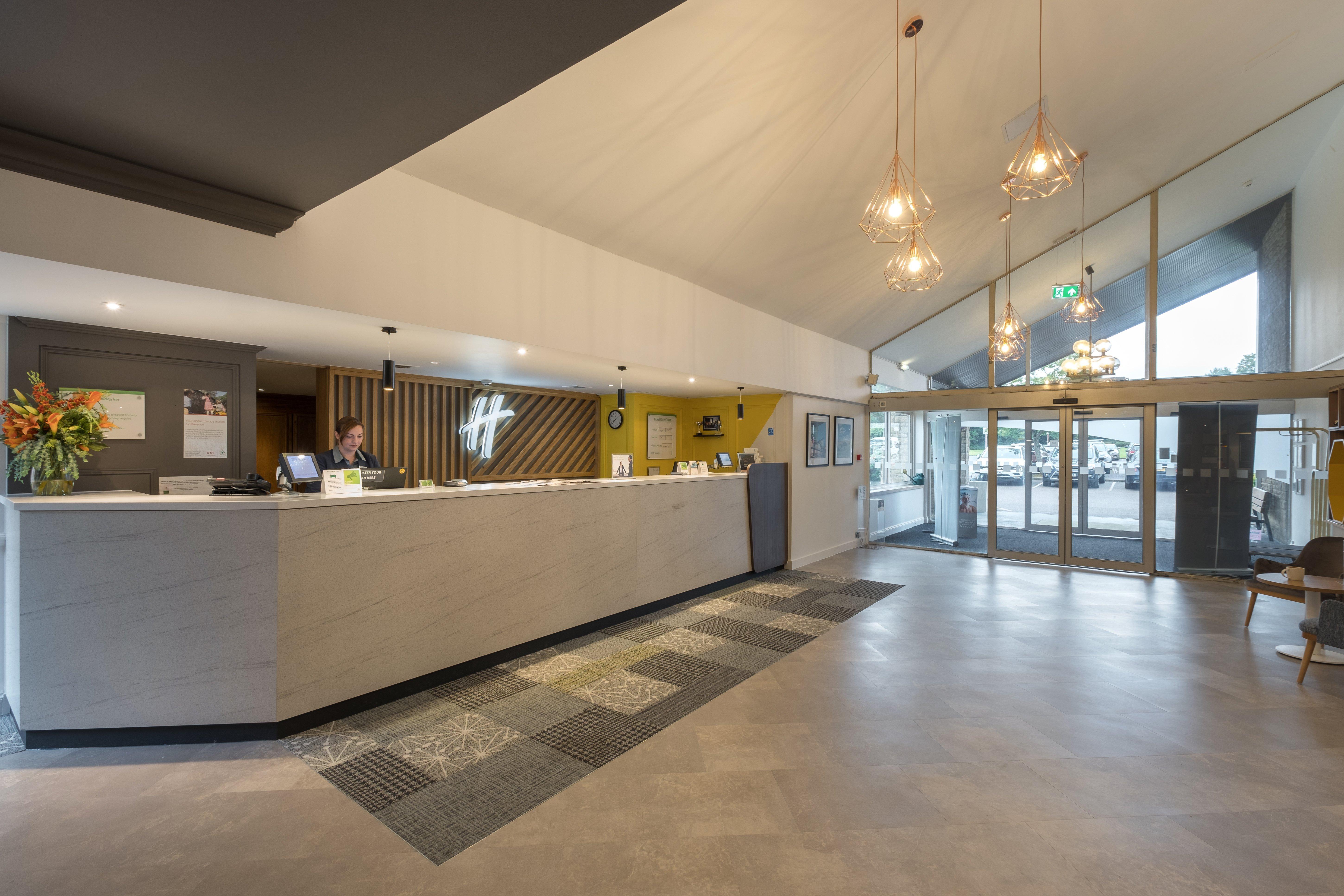 Holiday Inn Swindon By Ihg Екстер'єр фото