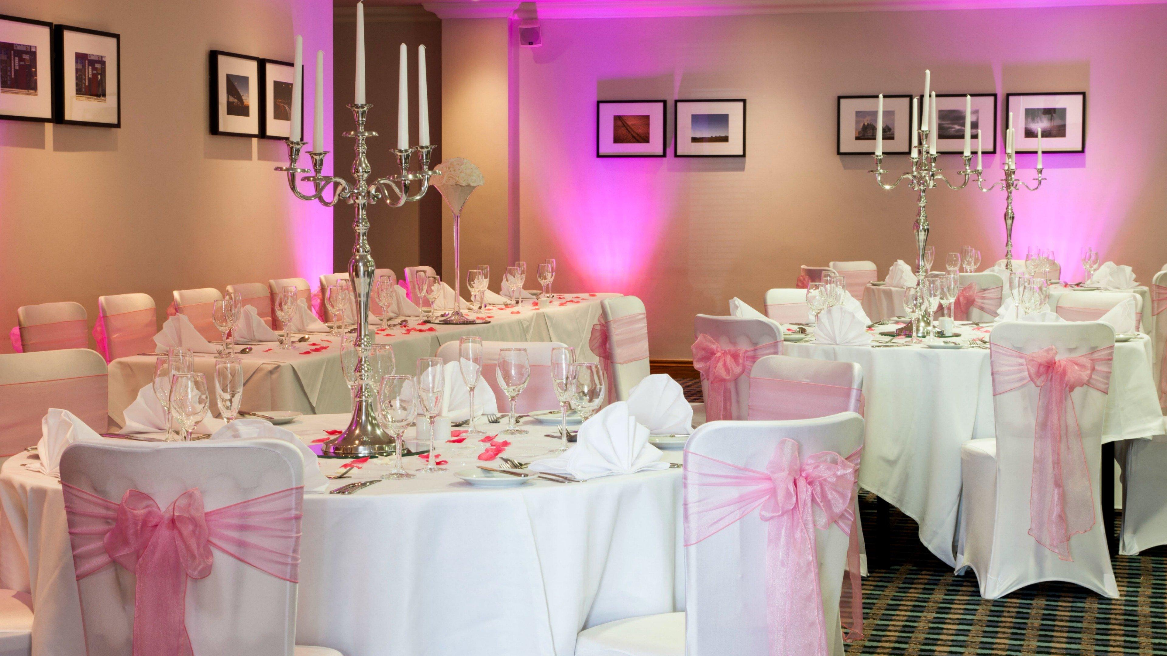 Holiday Inn Swindon By Ihg Екстер'єр фото