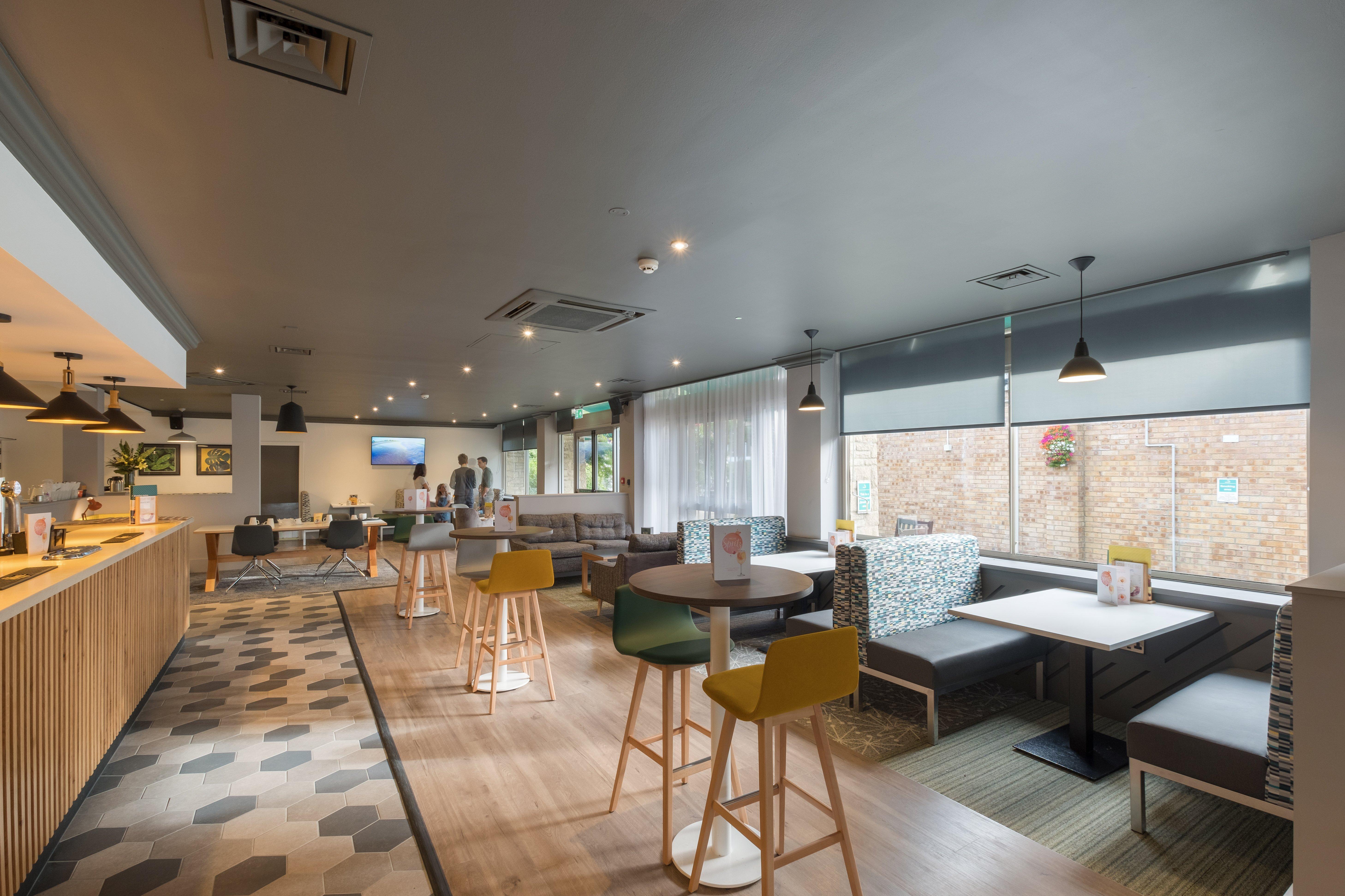 Holiday Inn Swindon By Ihg Екстер'єр фото