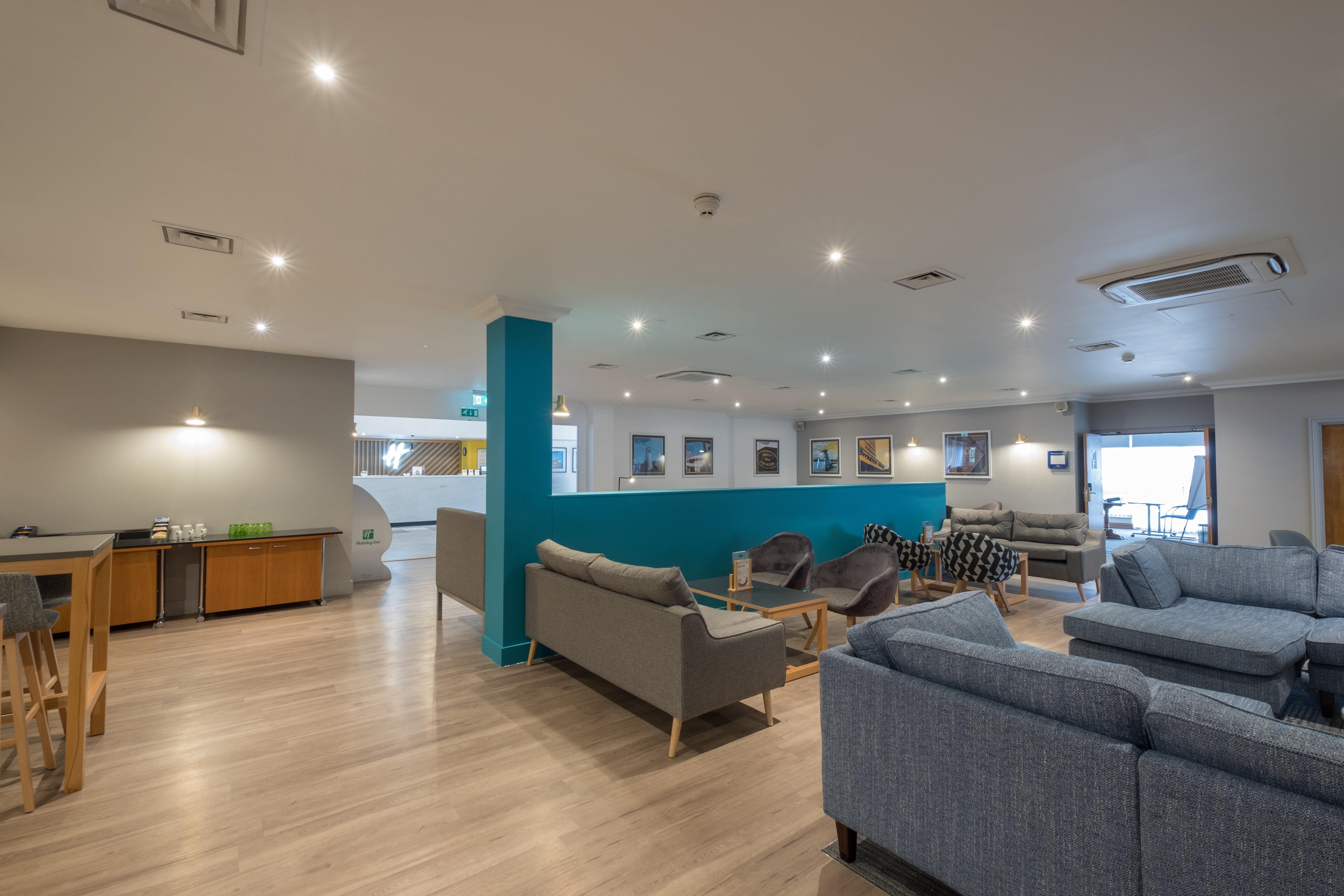 Holiday Inn Swindon By Ihg Екстер'єр фото