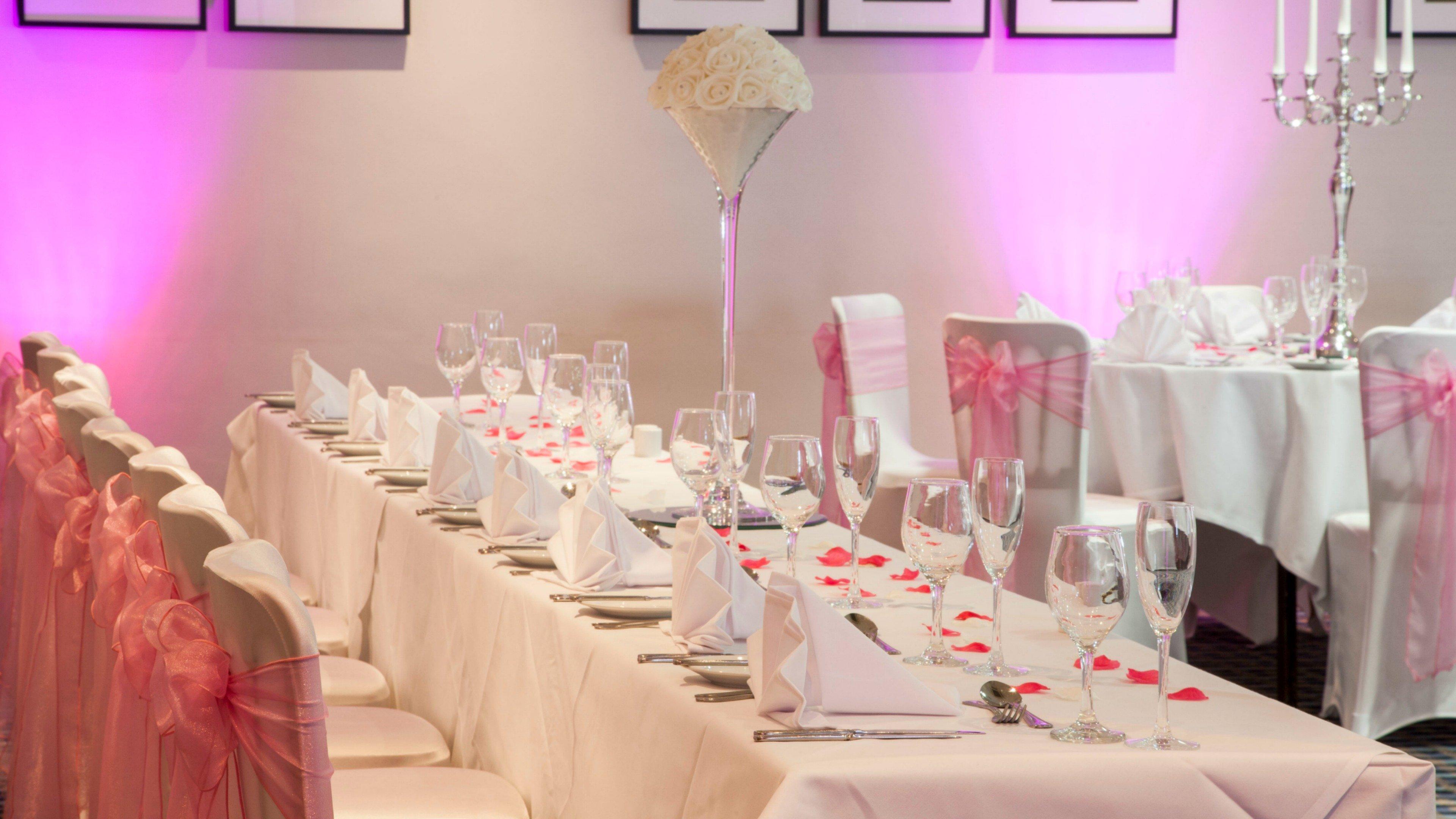 Holiday Inn Swindon By Ihg Екстер'єр фото