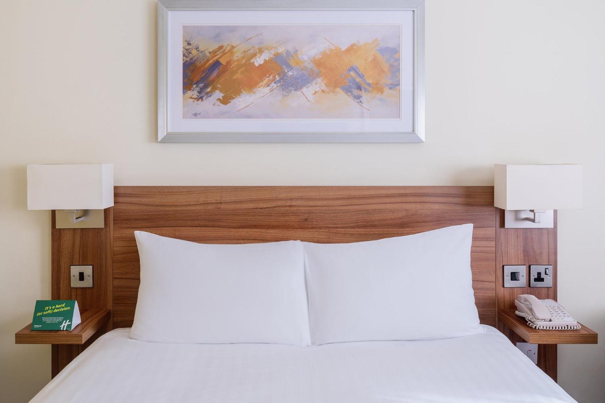 Holiday Inn Swindon By Ihg Екстер'єр фото