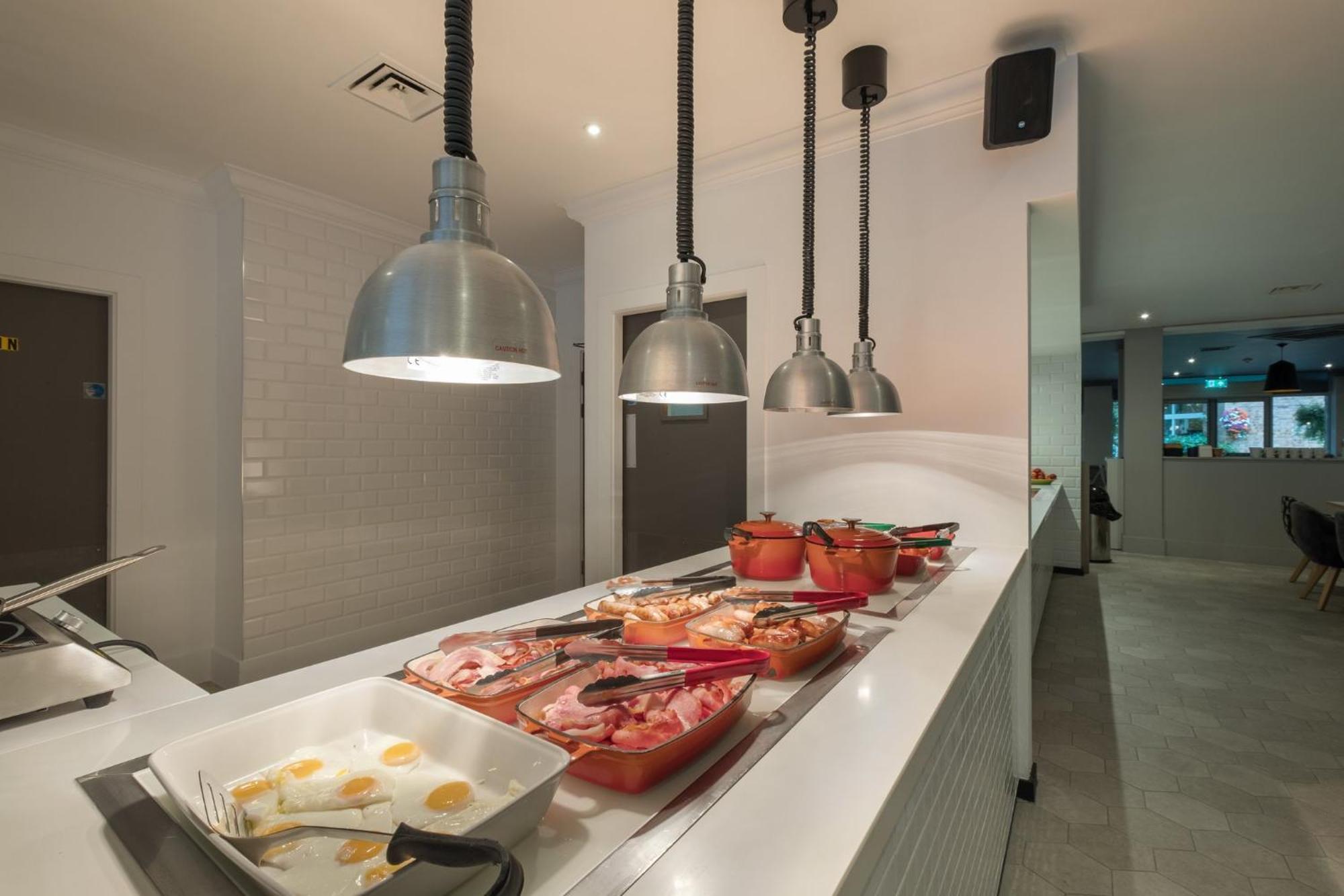 Holiday Inn Swindon By Ihg Екстер'єр фото