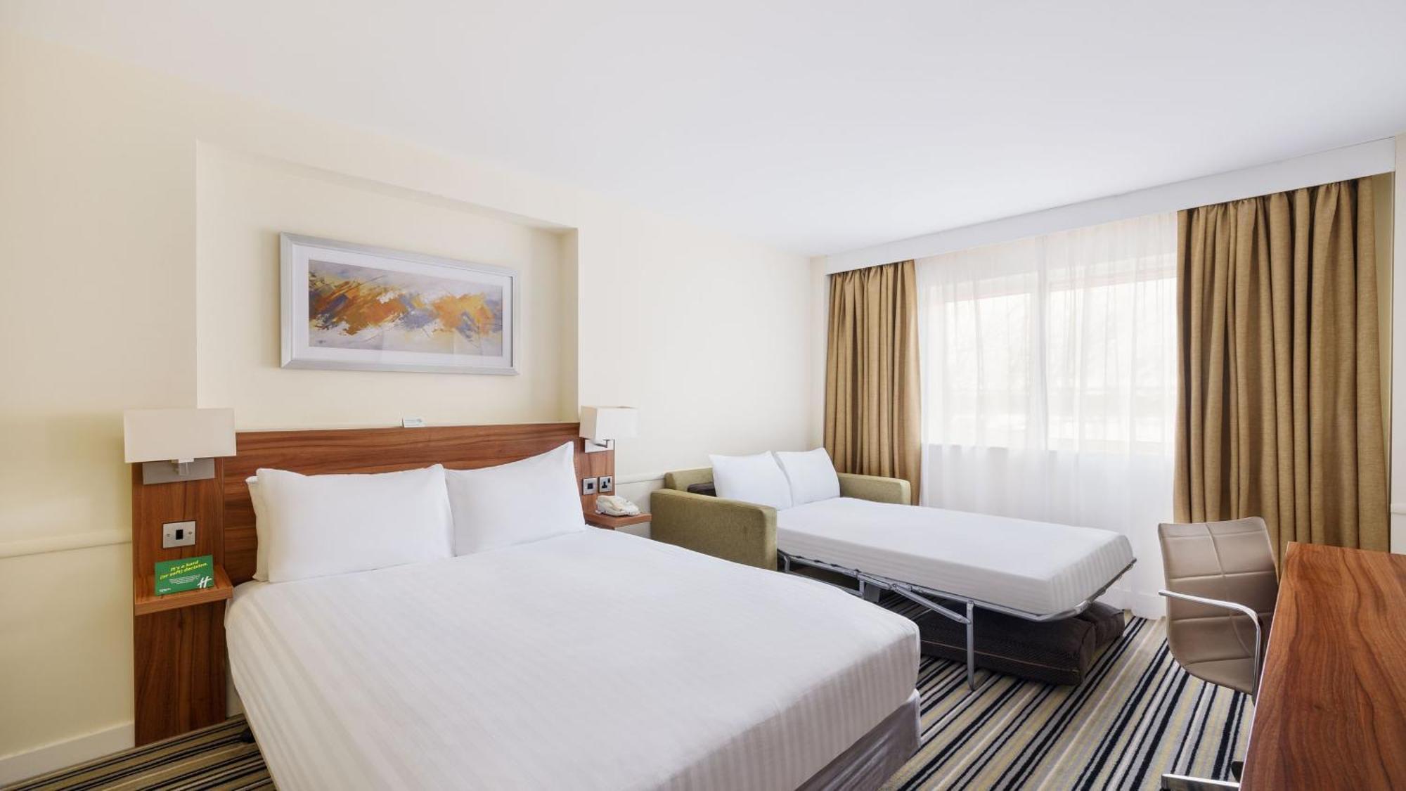 Holiday Inn Swindon By Ihg Екстер'єр фото