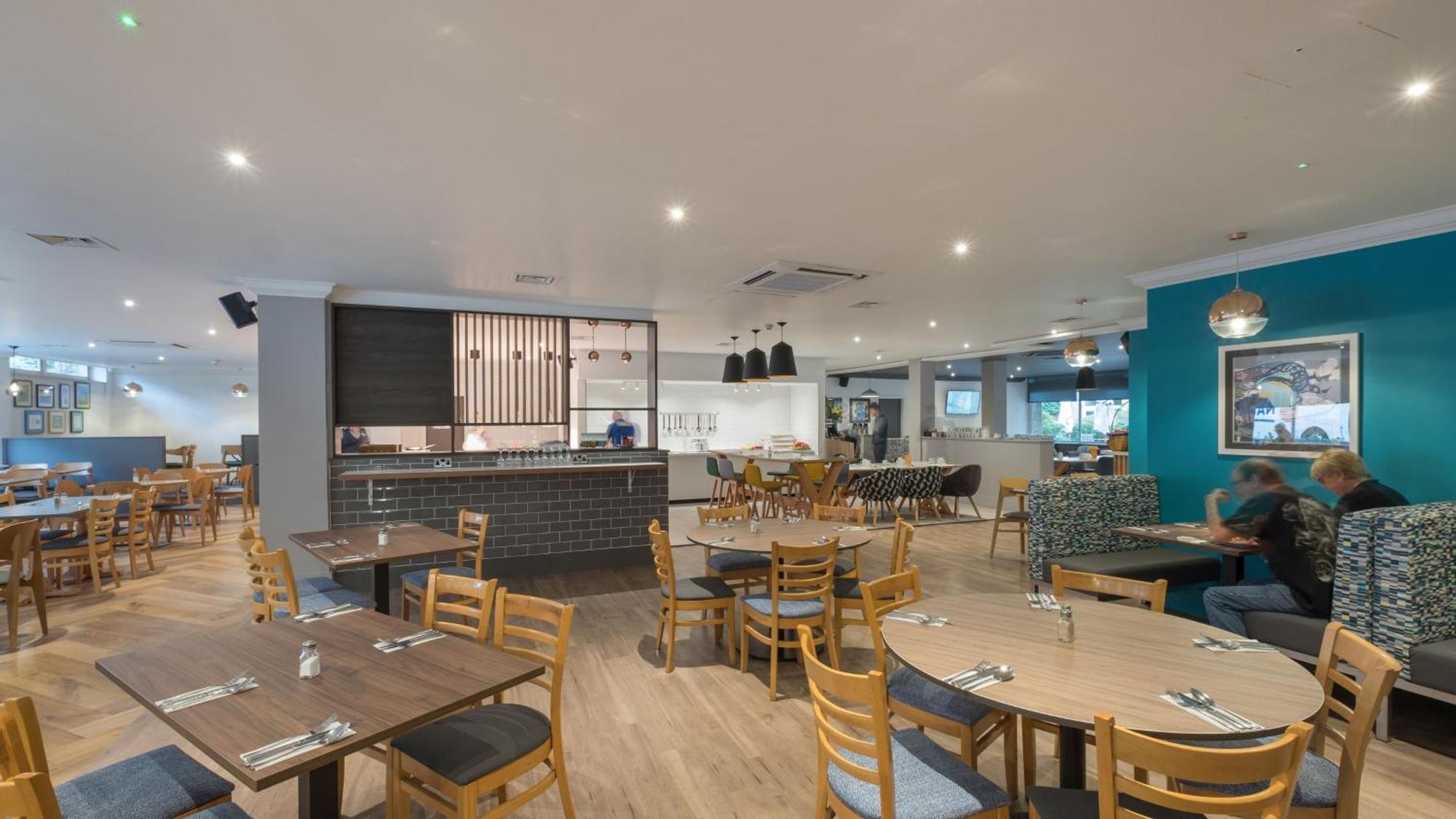 Holiday Inn Swindon By Ihg Екстер'єр фото