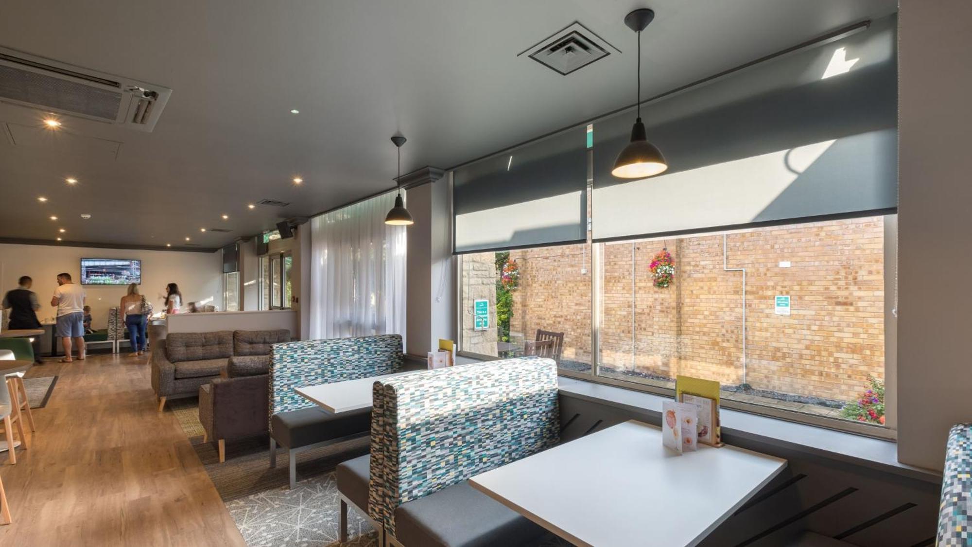 Holiday Inn Swindon By Ihg Екстер'єр фото