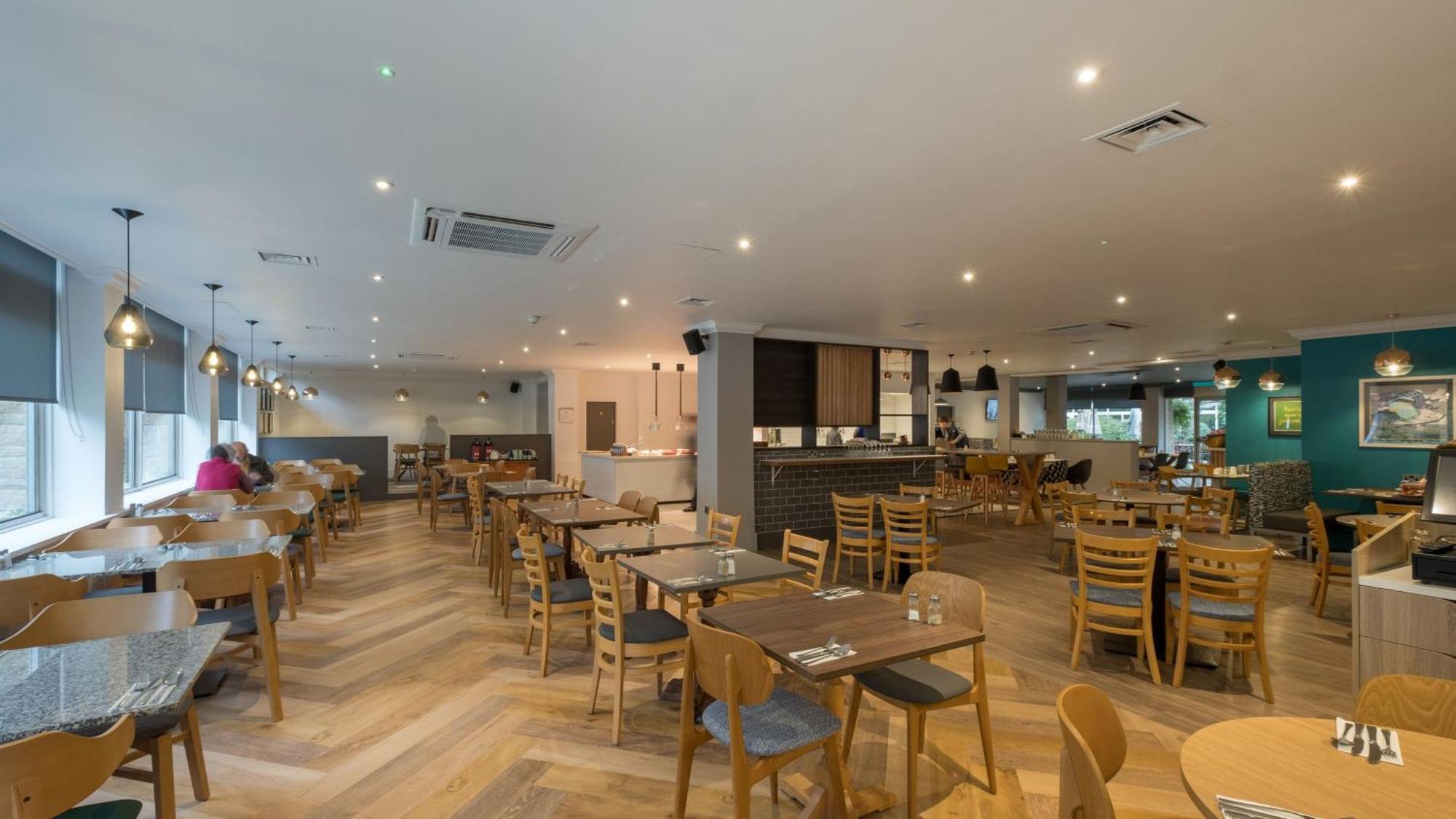 Holiday Inn Swindon By Ihg Екстер'єр фото
