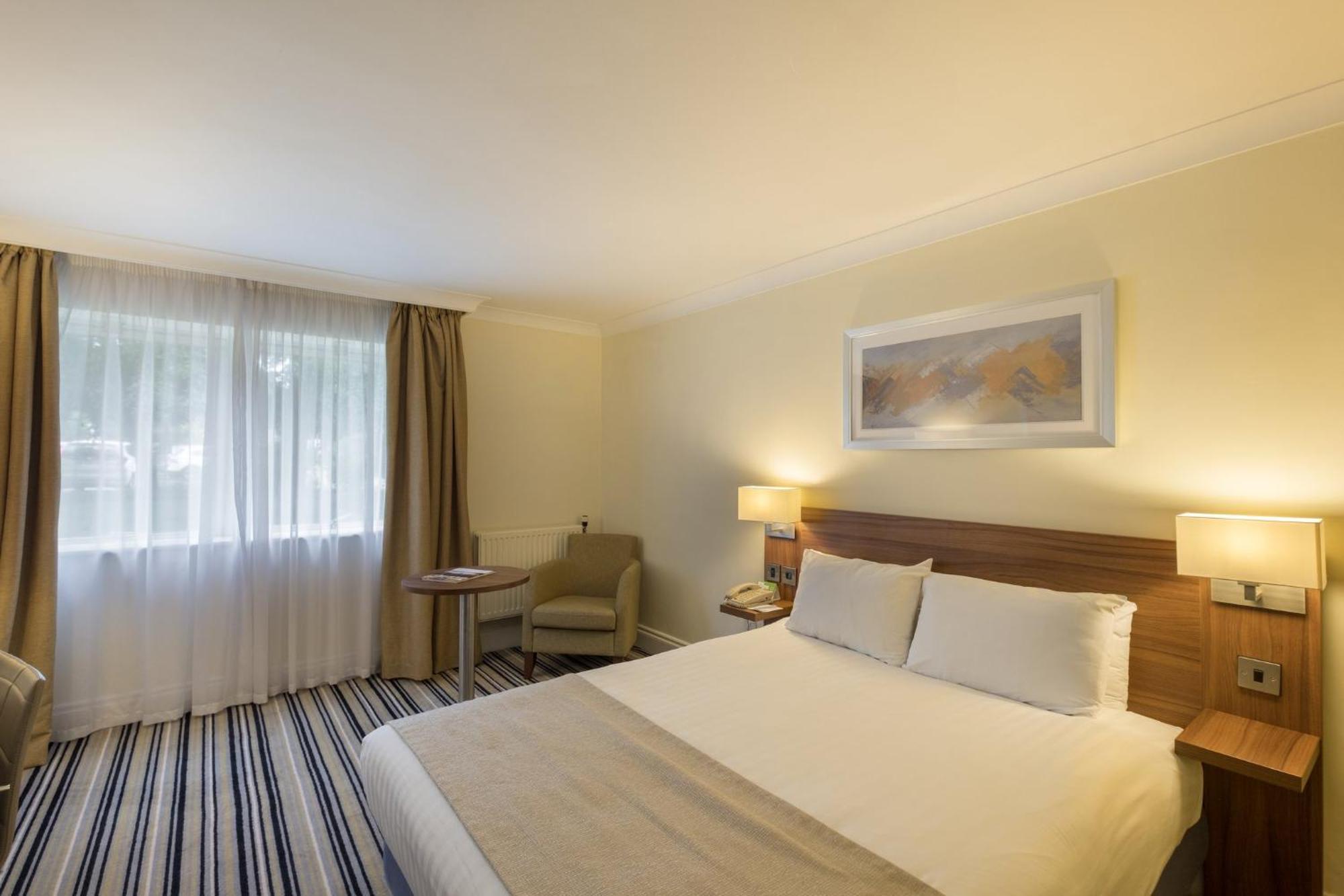 Holiday Inn Swindon By Ihg Екстер'єр фото