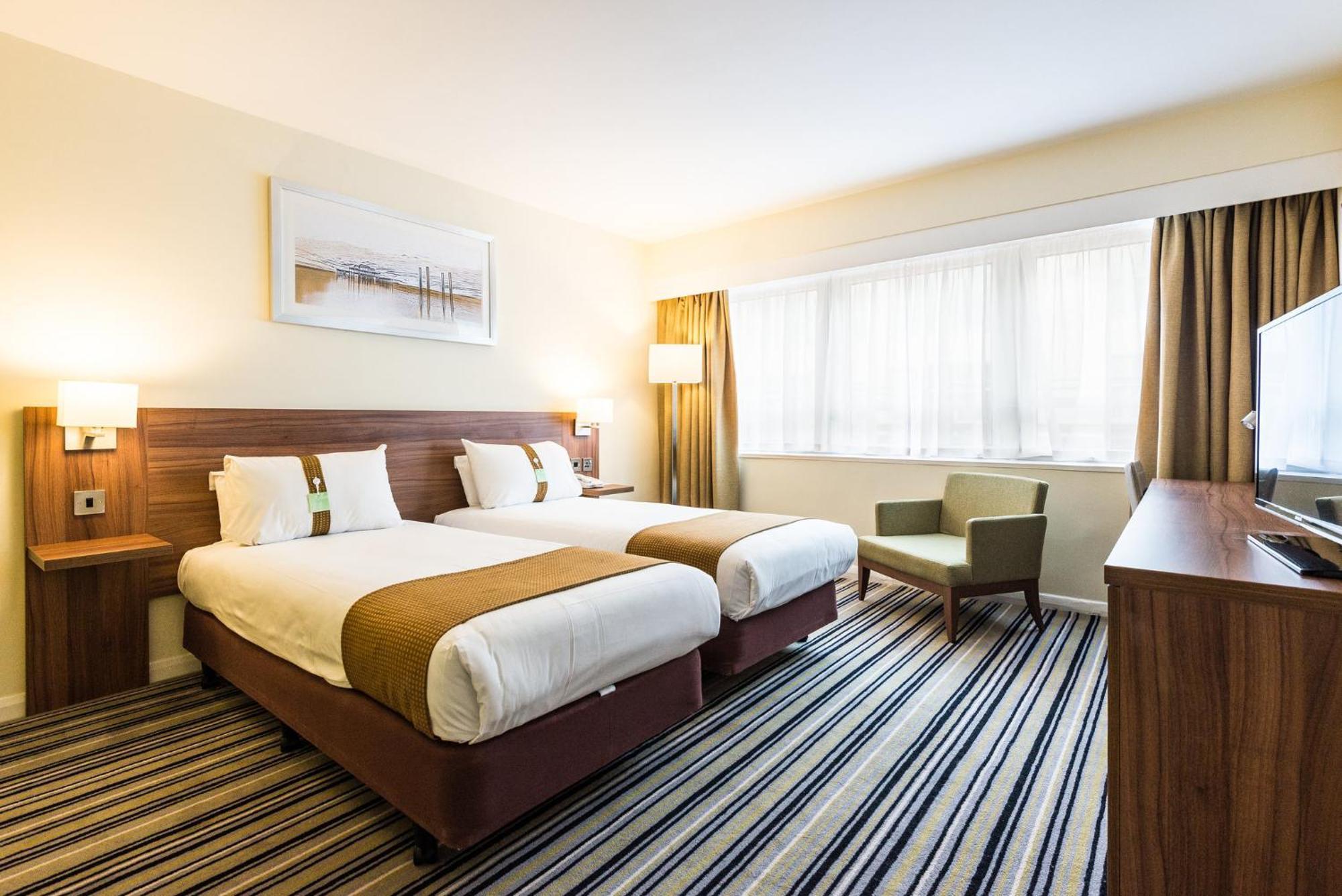 Holiday Inn Swindon By Ihg Екстер'єр фото